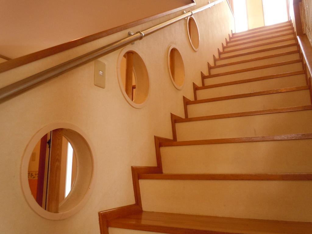 Guest House Route 6 Йомитан Екстериор снимка